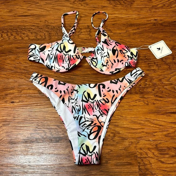 Kamoni Graffiti Print Bikini Push Up Low Rise NWT - Picture 15 of 16
